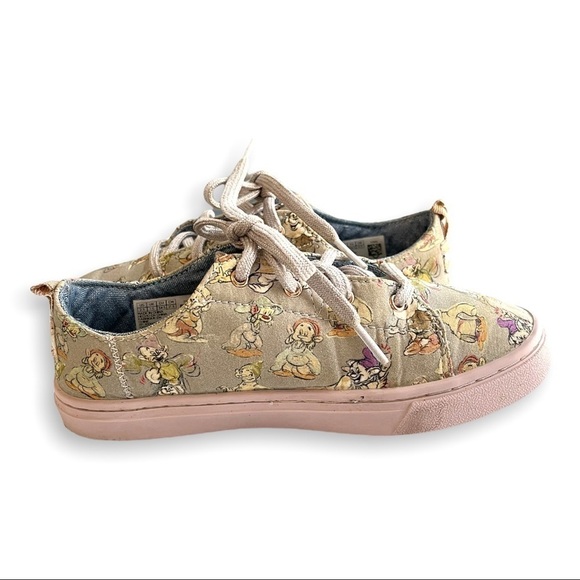 Toms Limited Edition Disney Seven Dwarfs Lenny Lace Up low top Kids Sneakers - Picture 9 of 12